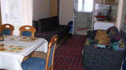 Apartament Raika 