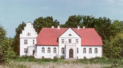 Zaleskie - osiemnastowieczny dwór