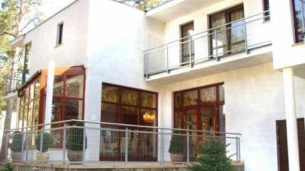 Villa Reza