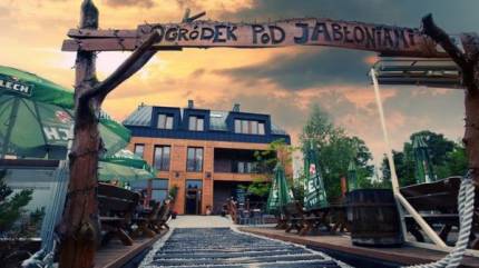 Ogródek Pod Jabłoniami
