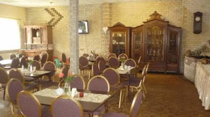 Hotel Pod Dębem