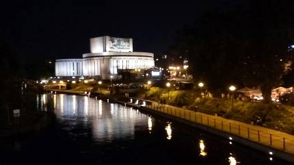 Knajpki w tzw. Wenecji Bydgoskiej. Fot. Mojeurlopy.pl