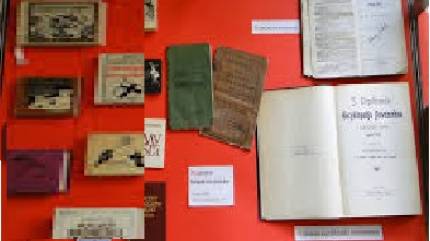 Muzeum Najmniejszych Książek Świata Ręcznie Pisanych