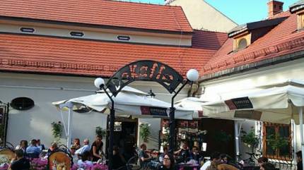 DeKaffe Kawiarnia i Restauracja