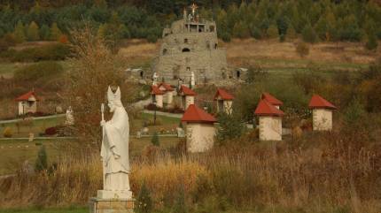 Golgota i dróżki różańcowe w Tyliczu