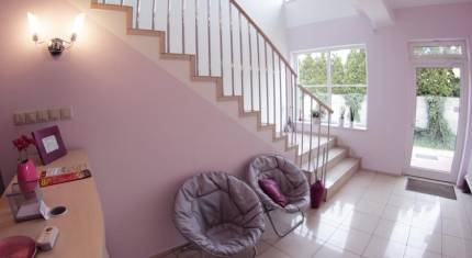 Agape Hotelik