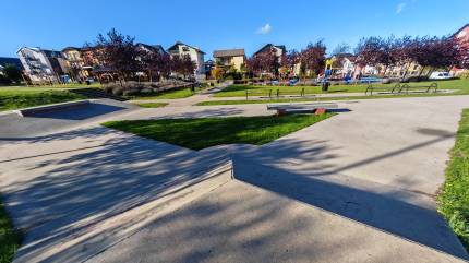 Bank $ ;-) Skatepark Władysławowo - Cetniewo przy ulicy Jachtowej. Fot. Łukasz Grzejszczak, Mojeurlopy.pl