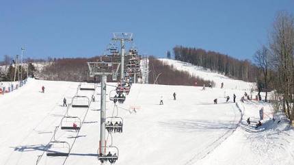 Kolej krzesełkowa i trasa narciarska Mosorny Groń