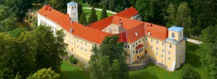 Zamek na Skale