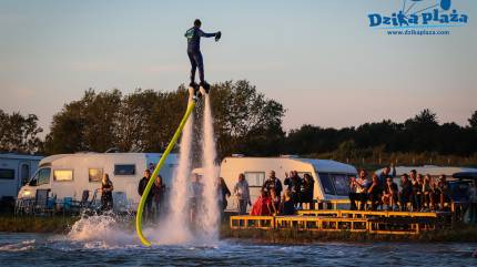 Swarzewo, Wakepark Dzika plaża. Fot. www.dzikaplaza.com