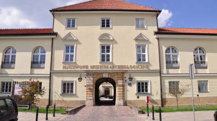 By Wistula - Praca własna, CC BY 3.0, https://commons.wikimedia.org/w/index.php?curid=15071893