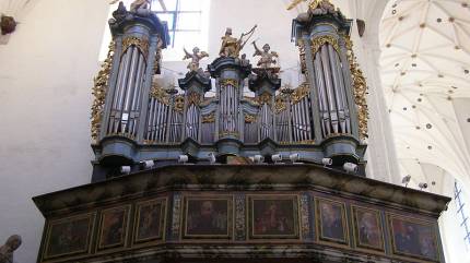 Katedra w Oliwie Autorstwa Andrzej Otrębski - Praca własna, CC BY-SA 3.0, https://commons.wikimedia.org/w/index.php?curid=25798216