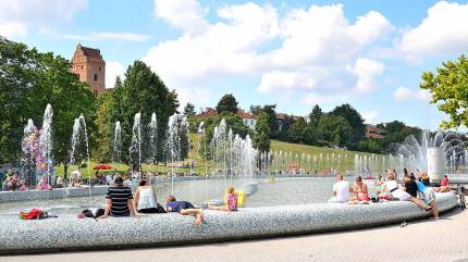Multimedialny Park Fontann. Autor Adrian Grycuk - Praca własna, CC BY-SA 3.0 pl, https://commons.wikimedia.org/w/index.php?curid=20539609