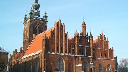 Kościół Rektorski Ojców Karmelitów pw. św. Katarzyny - elewacja tylna. Autorstwa Brosen - Praca własna, CC BY 2.5, https://commons.wikimedia.org/w/index.php?curid=532469