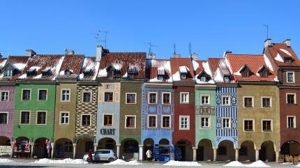 Poznań, zespół urbanistyczno-architektoniczny Starego Rynku. Fot. Tomasz Stachowiak - Praca własna, CC BY-SA 3.0 pl, https://commons.wikimedia.org