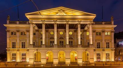 Opera Wrocławska. Fot. Diego Delso, CC BY-SA 4.0, https://commons.wikimedia.org