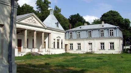 Pałac Brühla na Młocinach. Fot.Hubert Śmietanka - Praca własna, CC BY-SA 3.0, https://commons.wikimedia.org