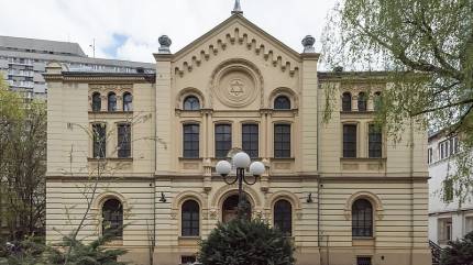 Synagoga Nożyków Warszawa. Fot.Adrian Grycuk - Praca własna, CC BY-SA 3.0 pl, https://commons.wikimedia.org