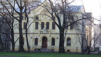 Synagoga Nożyków Warszawa. Fot. Hubert Śmietanka - Praca własna, CC BY-SA 2.5, https://commons.wikimedia.org