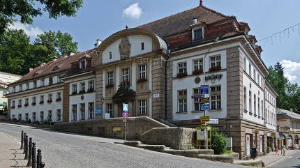 Zakład przyrodoleczniczy „Jerzy”.Fot. Jacek Halicki - Praca własna, CC BY-SA 3.0 pl, https://commons.wikimedia.org