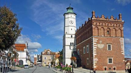 Sandomierski rynek. Fot.SchiDD - Praca własna, CC BY-SA 4.0, https://commons.wikimedia.org