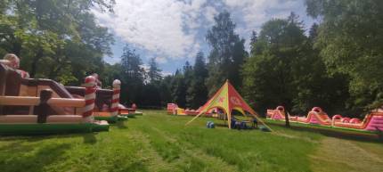 Park Dmuchańców Lądkolandia.
