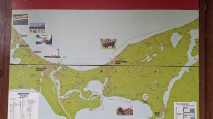 Tablica informacyjna w marinie Sułomino fot. Łukasz Grzejszczak, Mojeurlopy.pl