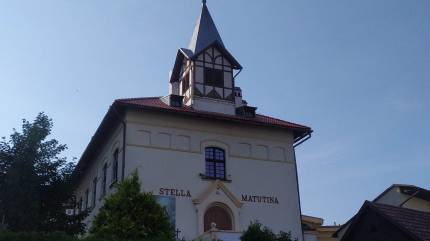 Kaplica Stella Mautina w Międzyzdrojach na ulicy Krótkiej. Fot. Łukasz Grzejszczak Mojeurlopy.pl