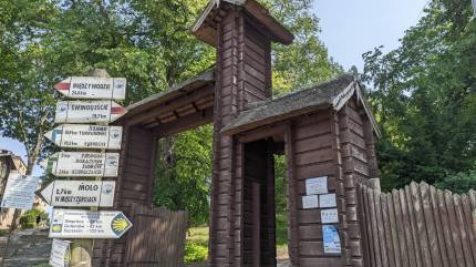 Wejście do Muzeum Przyrodniczego. Fot. Łukasz Grzejszczak Mojeurlopy.pl