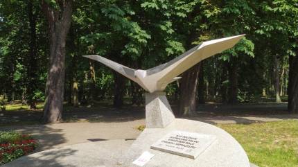 Pomnik Orła Białego. Fot. Łukasz Grzejszczak Mojeurlopy.pl