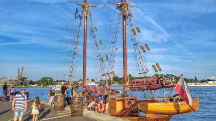 Sail Świnoujście - Parada żaglowców. Fot. Łukasz Grzejszczak Mojeurlopy.pl