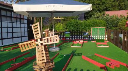 Mini Golf w Łukęcinie. Fot. Łukasz Grzejszczak Mojeurlopy.pl