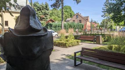 Pomnik Rybaka w Rewalu. Fot. Łukasz Grzejszczak Mojeurlopy.pl