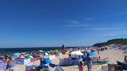 Plaża nr 4 w Dziwnówku. Fot. Łukasz Grzejszczak Mojeurlopy.pl