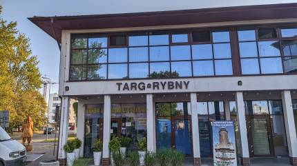 Targ rybny w Kołobrzegu. Fot. Łukasz Grzejszczak Mojeurlopy.pl