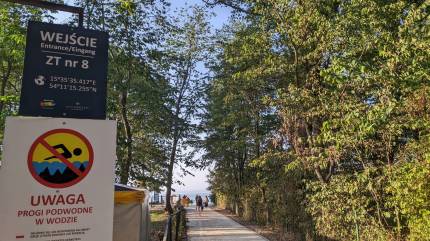 Plaża Milenium, wejście nr 8 przy Wilczym Szańcu w Kołobrzegu. Fot. Łukasz Grzejszczak Mojeurlopy.pl