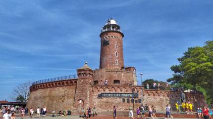 Latarnia morska w Kołobrzegu. 
Fot. Łukasz Grzejszczak Mojeurlopy.pl