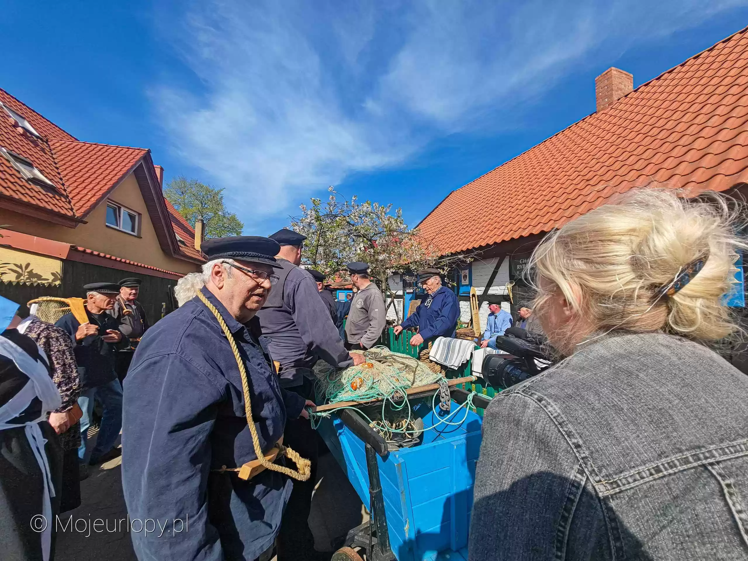 Rekonstrukcja połowu ryb laskornem, Jastarnia przed laty. Fot. Łukasz Grzejszczak Mojeurlopy.pl